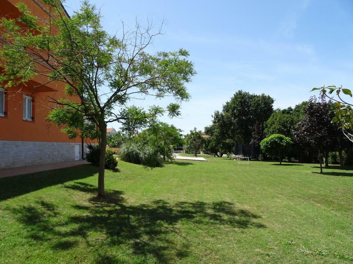 Apartments Orange Medolino Esterno foto